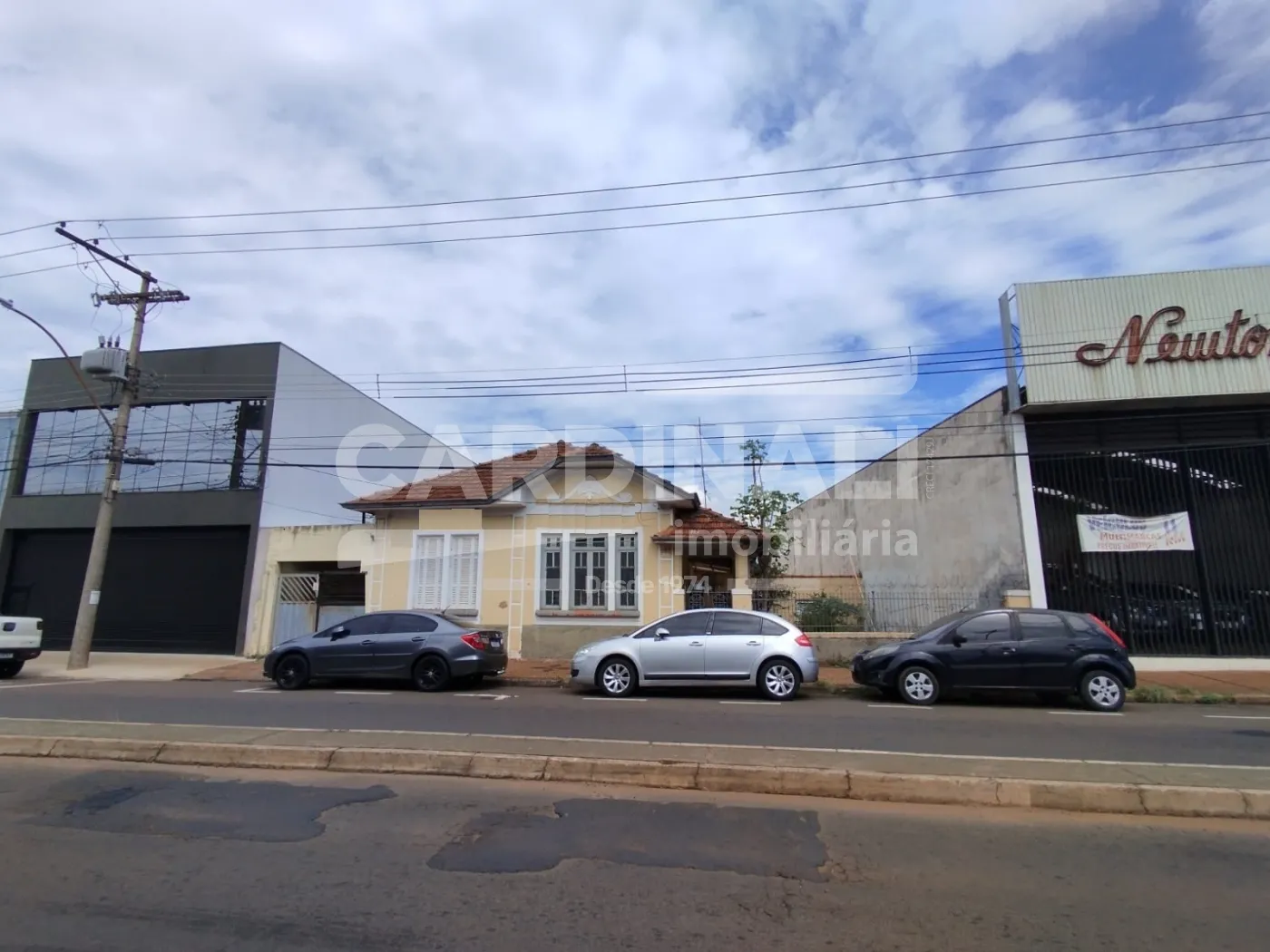 Terreno / Padrão em São Carlos , Comprar por R$1.200.000,00