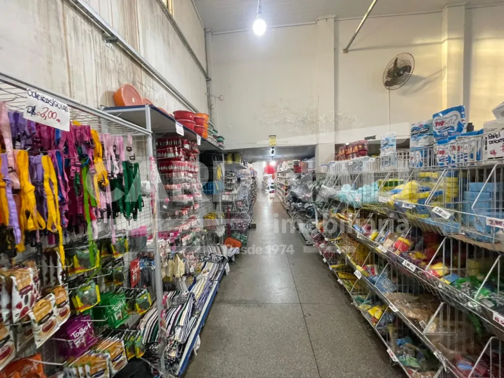Alugar Comercial / Barrac&atilde;o em S&atilde;o Carlos R$ 6.112,00 - Foto 13