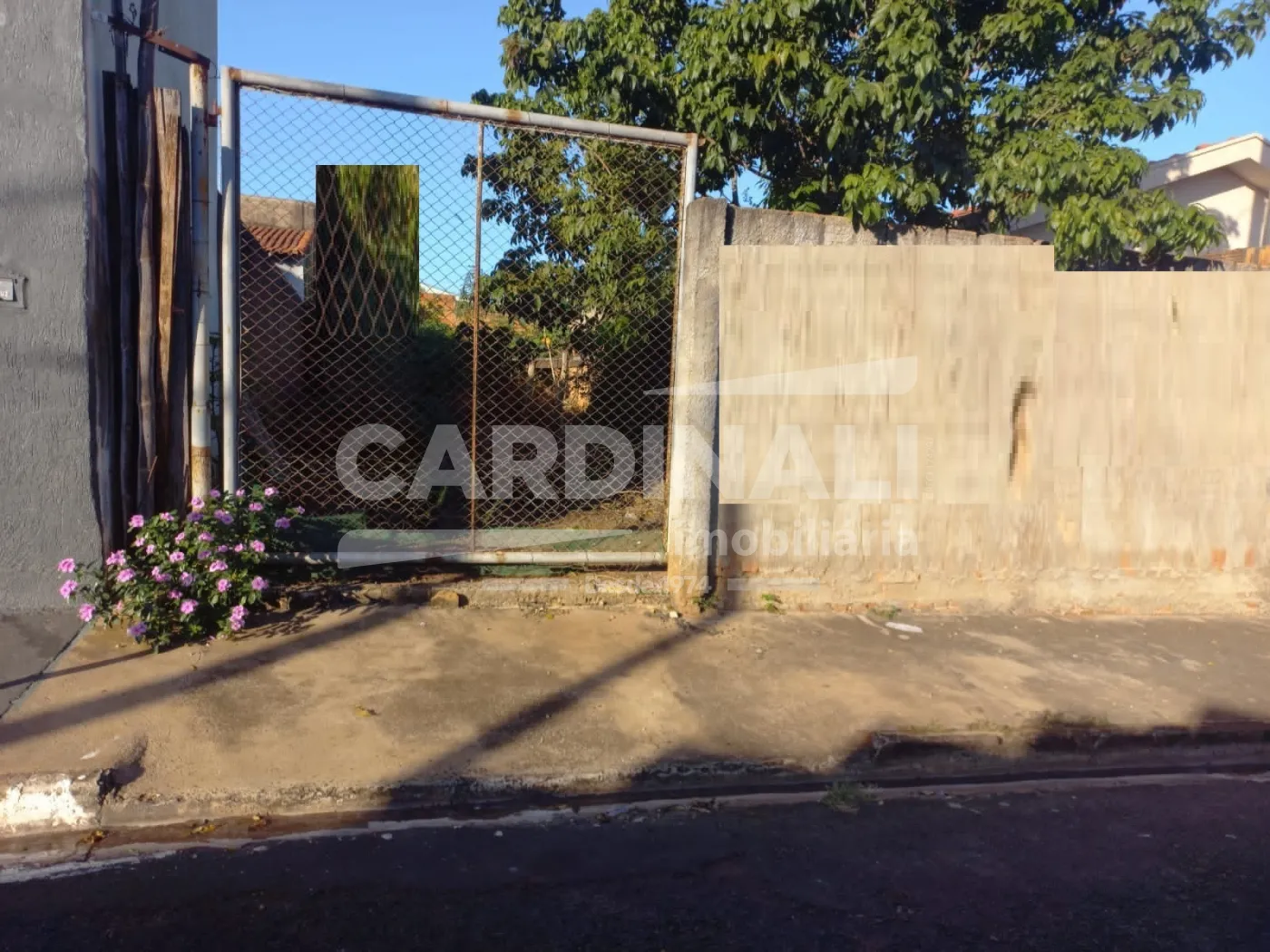 Terreno / Padrão em Araraquara , Comprar por R$120.000,00