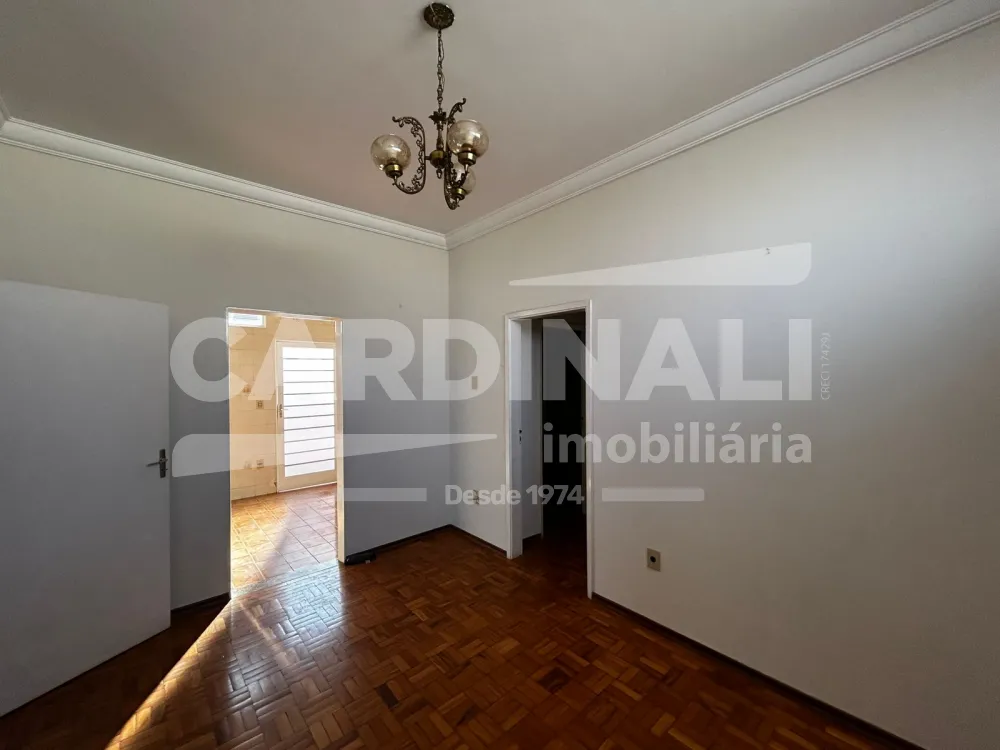 Alugar Casa / Padr&atilde;o em S&atilde;o Carlos R$ 2.500,00 - Foto 4