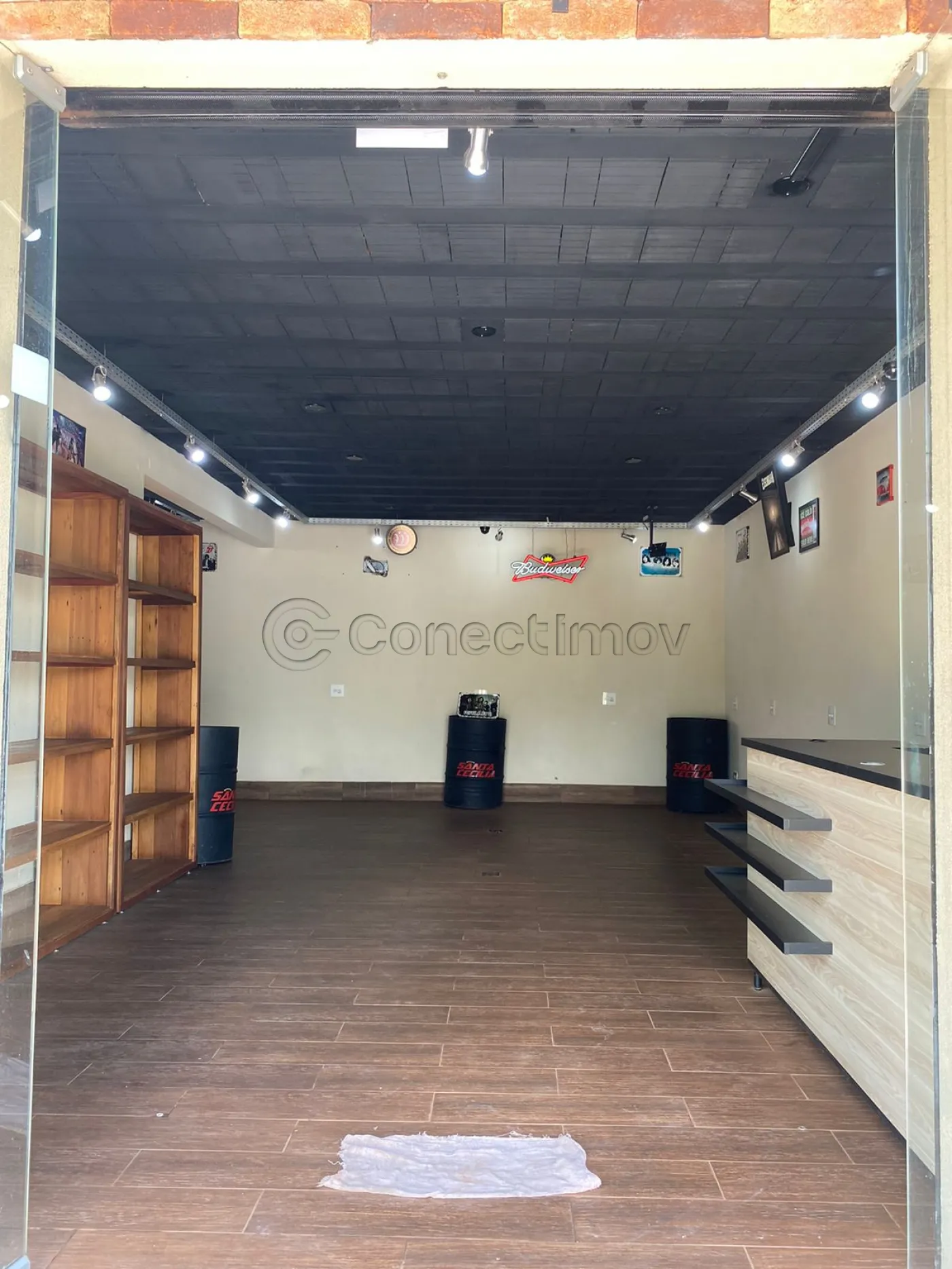 Alugar Comercial / Ponto Comercial em Ribeir&atilde;o Preto R$ 3.000,00 - Foto 1