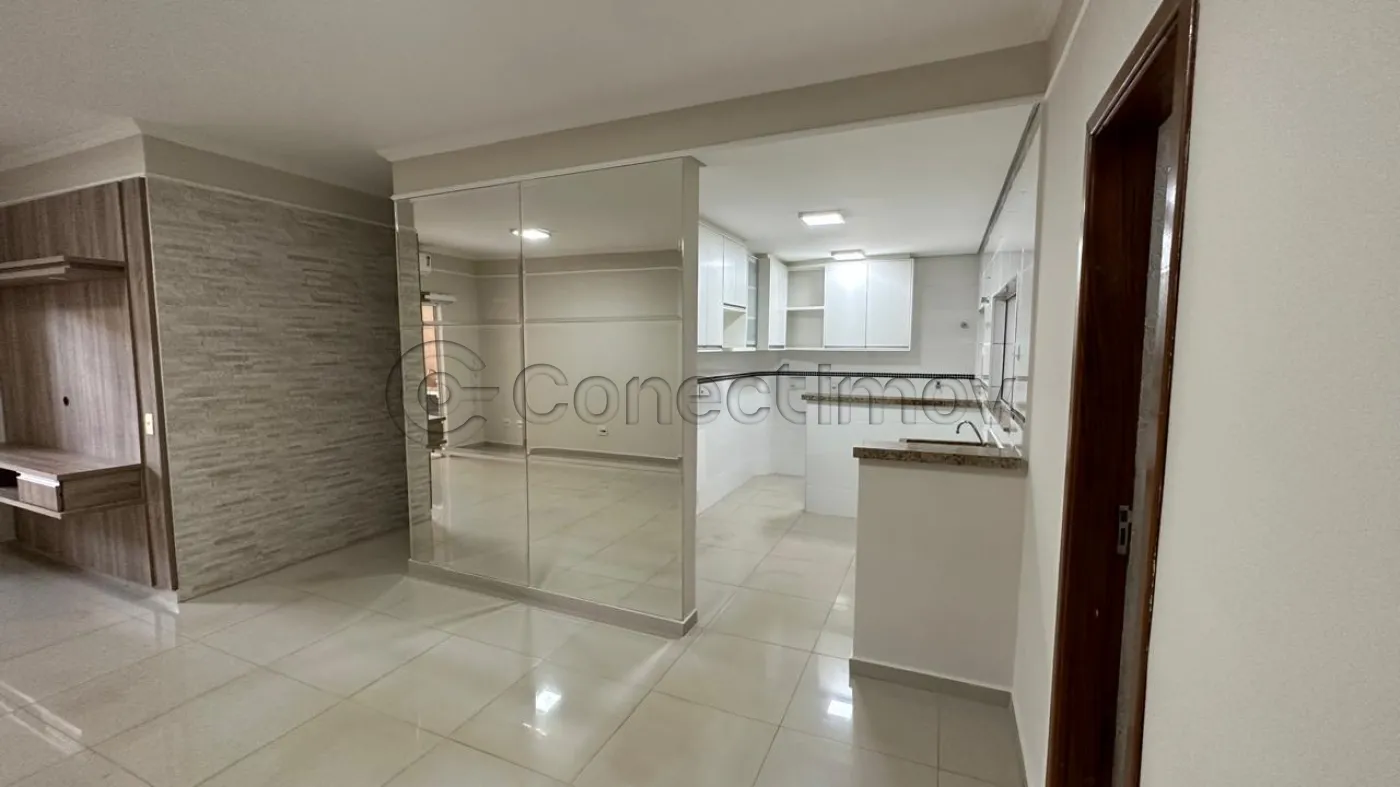 Alugar Apartamento / Padr&atilde;o em Ribeir&atilde;o Preto R$ 3.100,00 - Foto 2