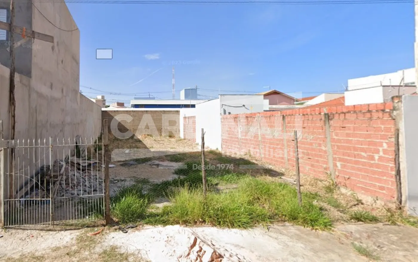 Terreno / Padrão em São Carlos , Comprar por R$213.000,00