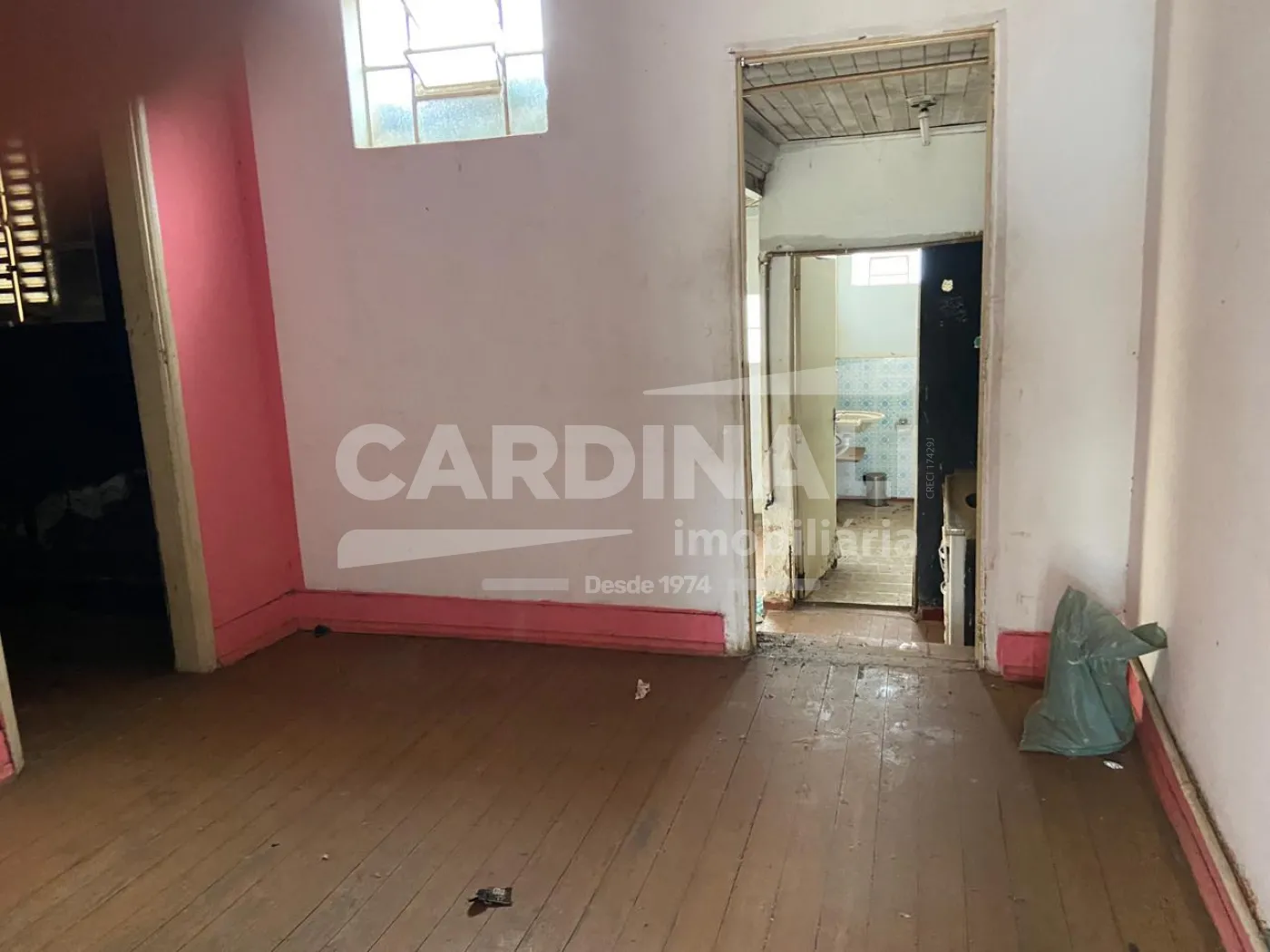 Casa / Padrão em São Carlos , Comprar por R$150.000,00