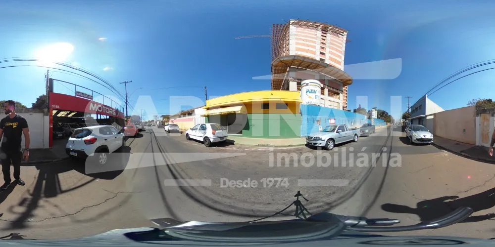 Alugar Comercial / Sal&atilde;o em S&atilde;o Carlos R$ 1.500,00 - Foto 1