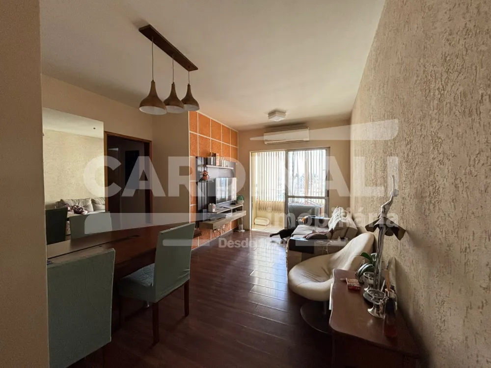 Comprar Apartamento / Padr&atilde;o em Araraquara R$ 300.000,00 - Foto 2