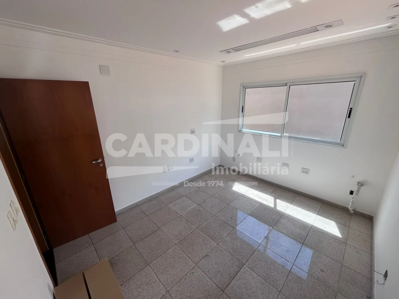 Comercial / Sala em Ribeirão Preto , Comprar por R$380.000,00