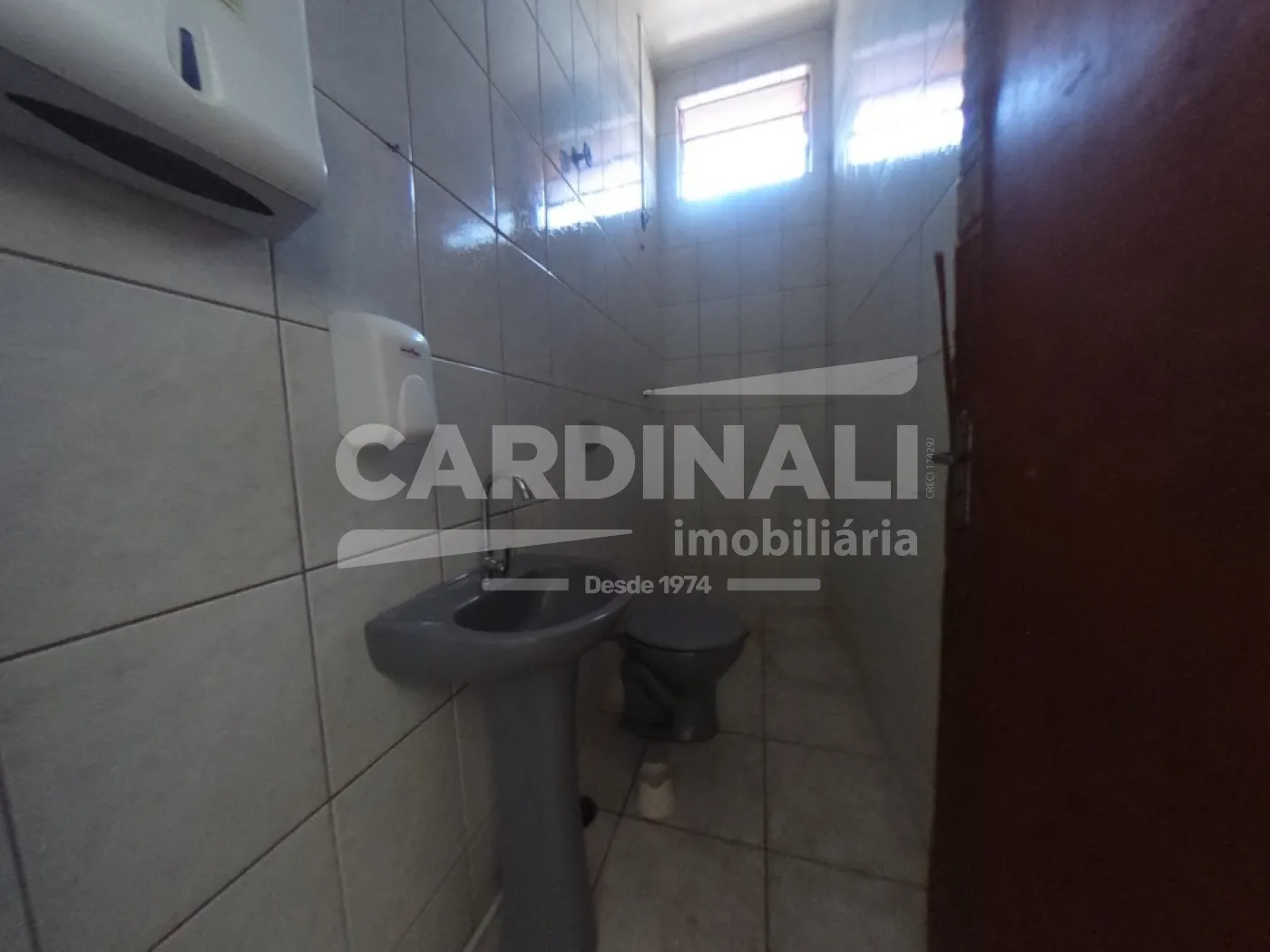 Alugar Comercial / Sal&atilde;o em S&atilde;o Carlos R$ 1.667,00 - Foto 5