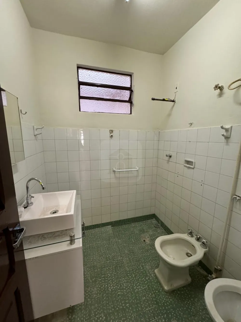 Alugar Casa / Padr&atilde;o em Araguari R$ 1.000,00 - Foto 9