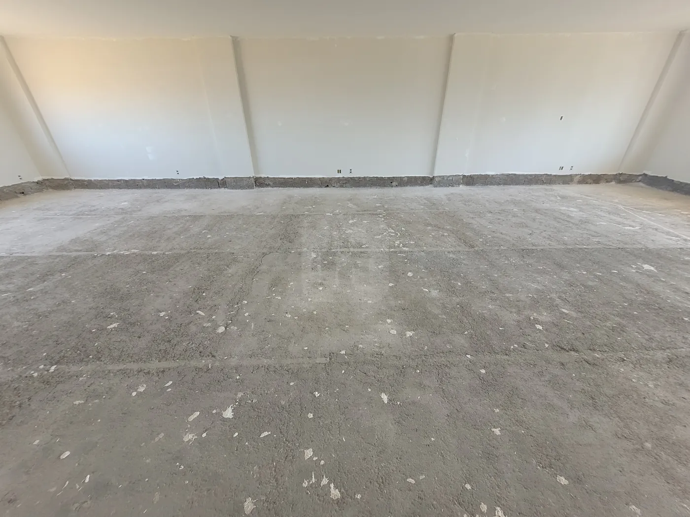 Alugar Comercial / Loja em Uberl&acirc;ndia R$ 6.825,00 - Foto 5