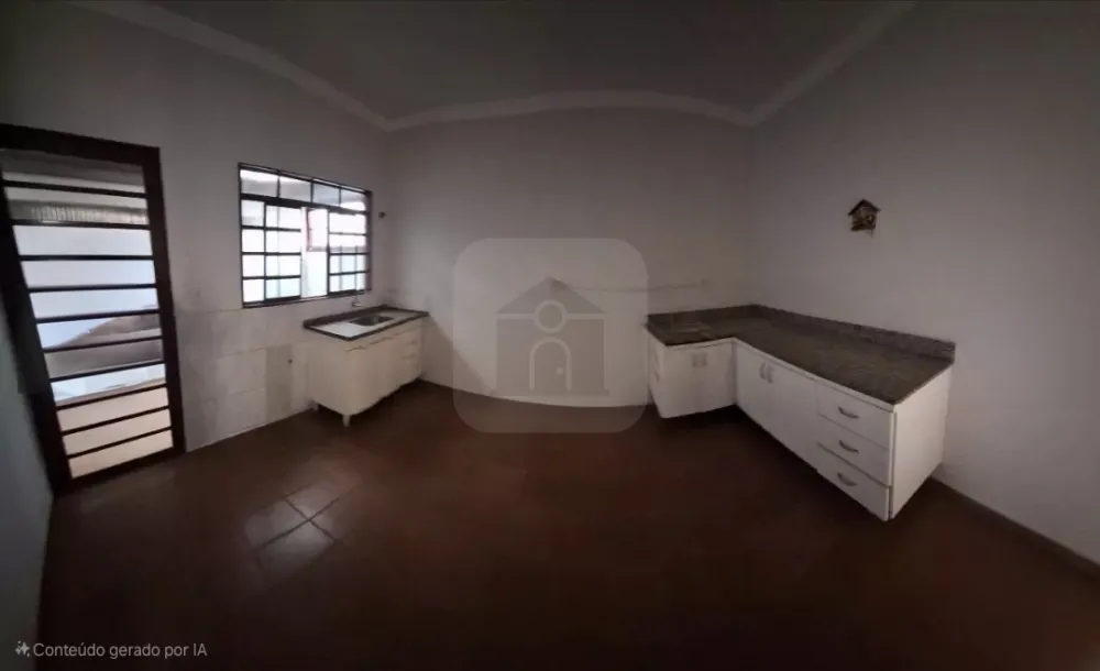 Alugar Casa / Padr&atilde;o em Uberl&acirc;ndia R$ 1.500,00 - Foto 8