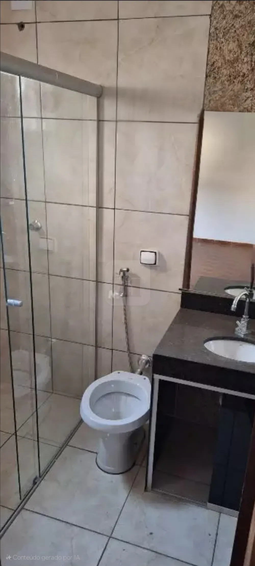 Alugar Casa / Padr&atilde;o em Uberl&acirc;ndia R$ 1.500,00 - Foto 4