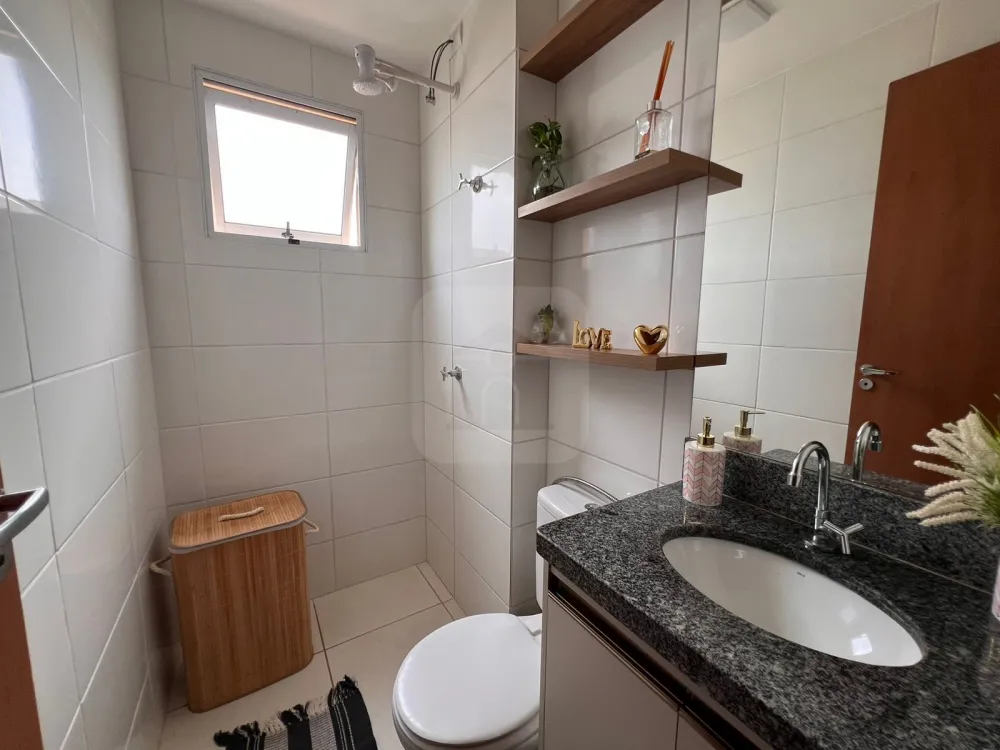 Comprar Apartamento / Padr&atilde;o em Uberl&acirc;ndia R$ 235.000,00 - Foto 10