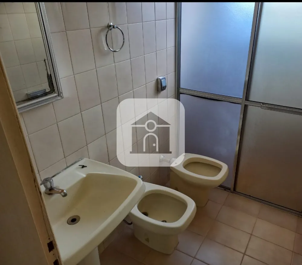 Comprar Casa / Padr&atilde;o em Uberl&acirc;ndia R$ 500.000,00 - Foto 10