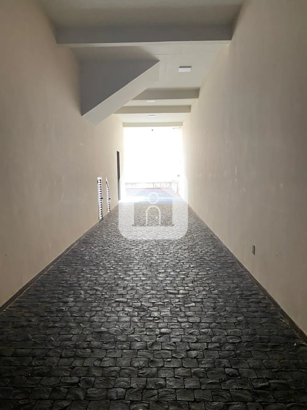 Alugar Apartamento / Sobrado em Uberl&acirc;ndia R$ 2.700,00 - Foto 2