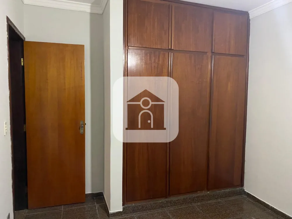 Alugar Apartamento / Sobrado em Uberl&acirc;ndia R$ 2.700,00 - Foto 23