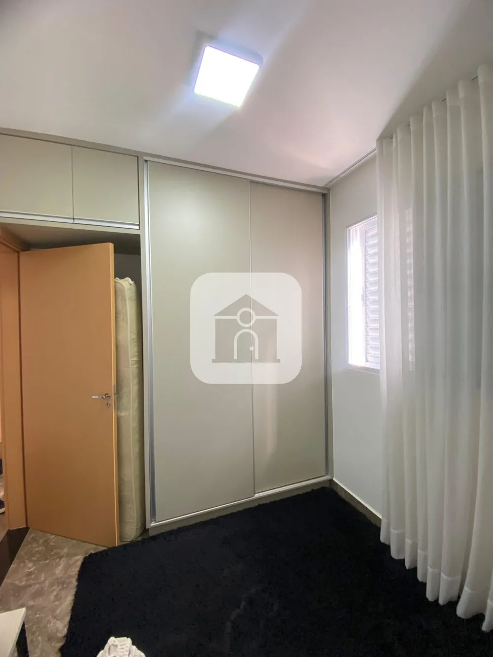 Comprar Apartamento / Padr&atilde;o em Uberl&acirc;ndia R$ 290.000,00 - Foto 7