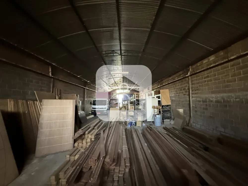 Alugar Comercial / Barrac&atilde;o em Uberl&acirc;ndia R$ 15.000,00 - Foto 7