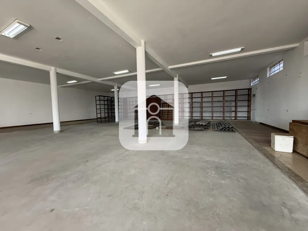 Alugar Comercial / Barrac&atilde;o em Uberl&acirc;ndia R$ 10.000,00 - Foto 12