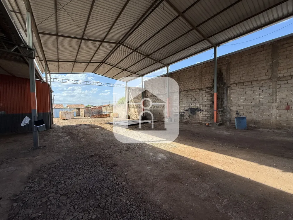 Alugar Comercial / Galp&atilde;o em Uberl&acirc;ndia R$ 8.000,00 - Foto 6