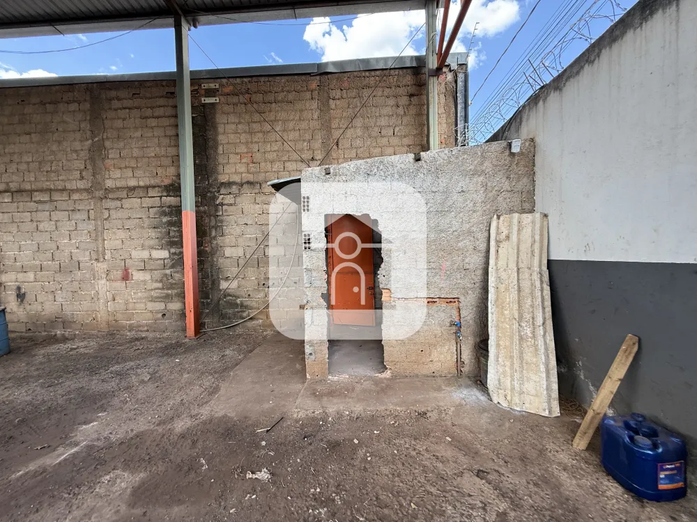 Alugar Comercial / Galp&atilde;o em Uberl&acirc;ndia R$ 8.000,00 - Foto 10