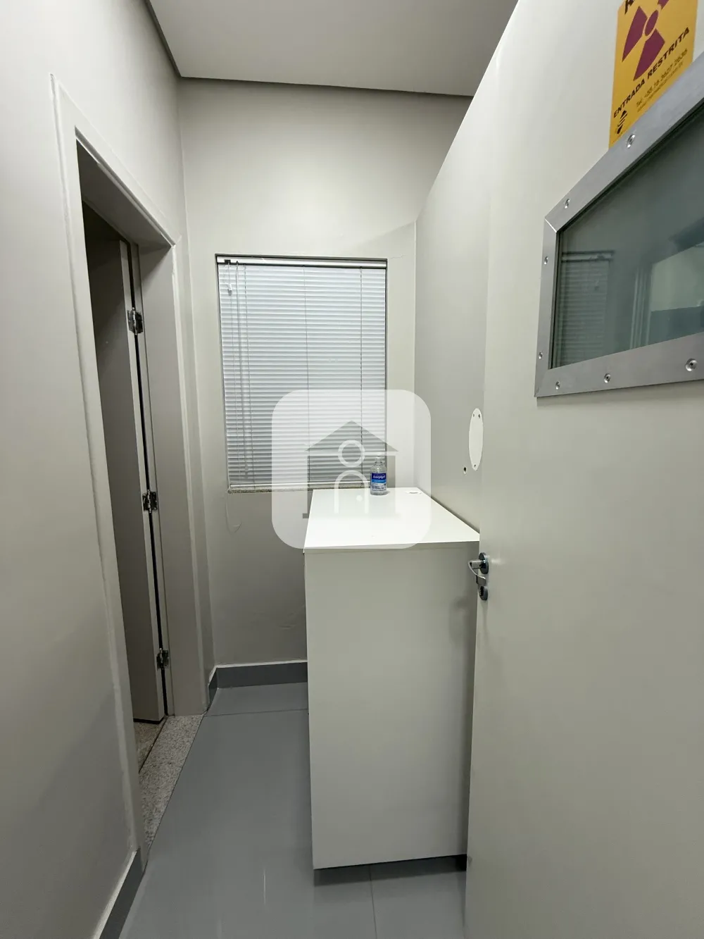 Alugar Comercial / Sala Comercial Condom&iacute;nio em Uberl&acirc;ndia R$ 1.700,00 - Foto 8