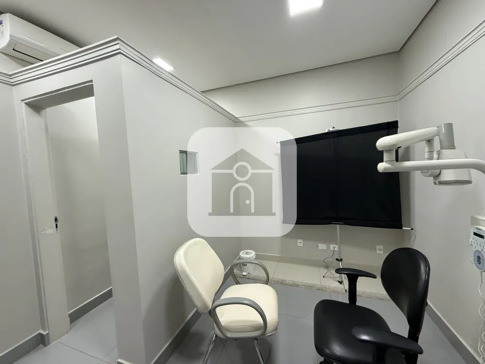 Alugar Comercial / Sala Comercial Condom&iacute;nio em Uberl&acirc;ndia R$ 1.700,00 - Foto 13
