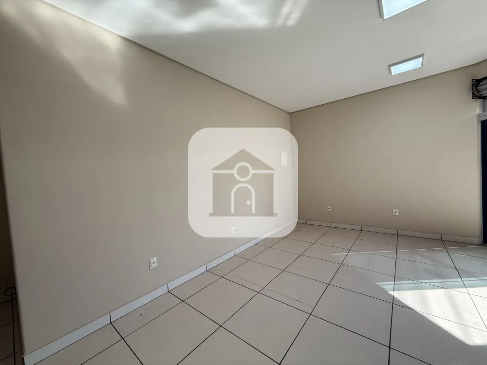 Alugar Comercial / Loja em Uberl&acirc;ndia R$ 1.900,00 - Foto 5