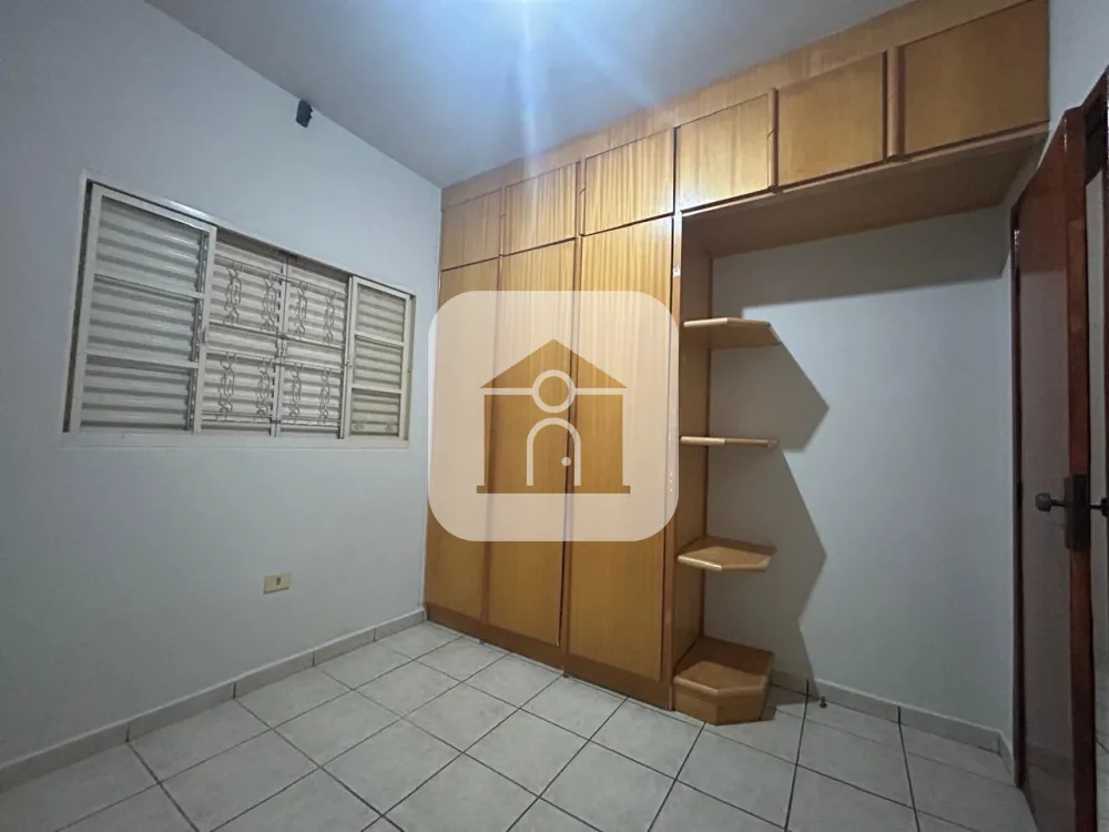 Alugar Casa / Padr&atilde;o em Uberl&acirc;ndia R$ 3.700,00 - Foto 14