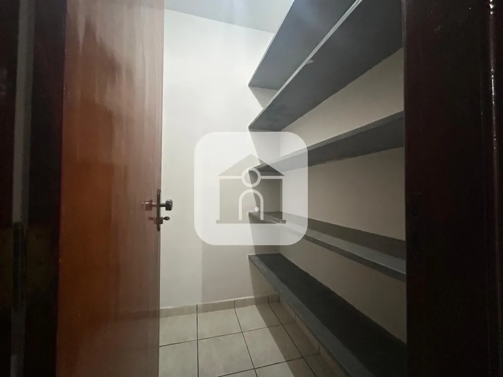 Alugar Casa / Padr&atilde;o em Uberl&acirc;ndia R$ 3.700,00 - Foto 23