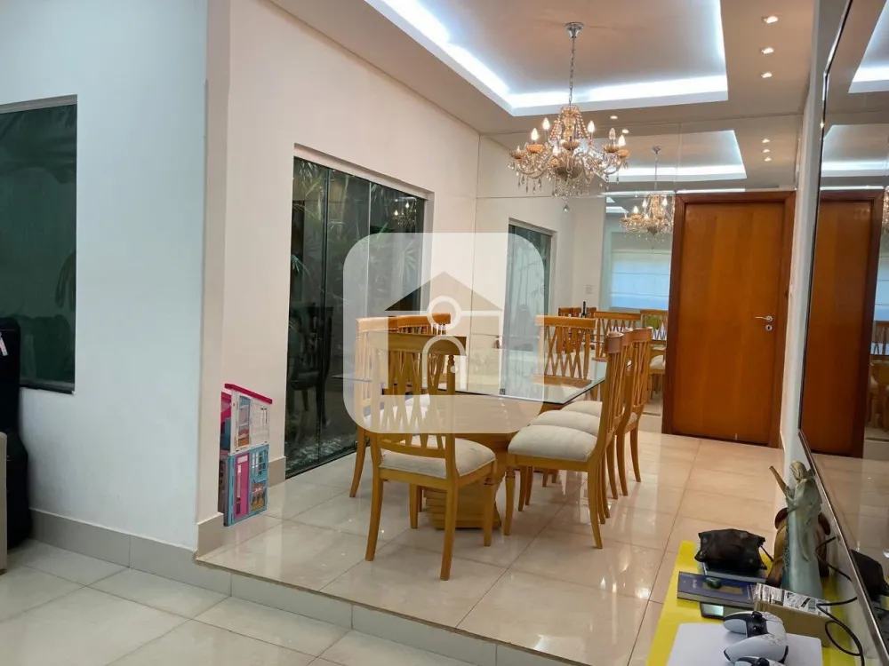 Comprar Casa / Padr&atilde;o em Uberl&acirc;ndia R$ 835.000,00 - Foto 5
