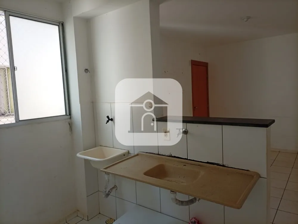 Comprar Apartamento / Padr&atilde;o em Uberlandia R$ 165.000,00 - Foto 10