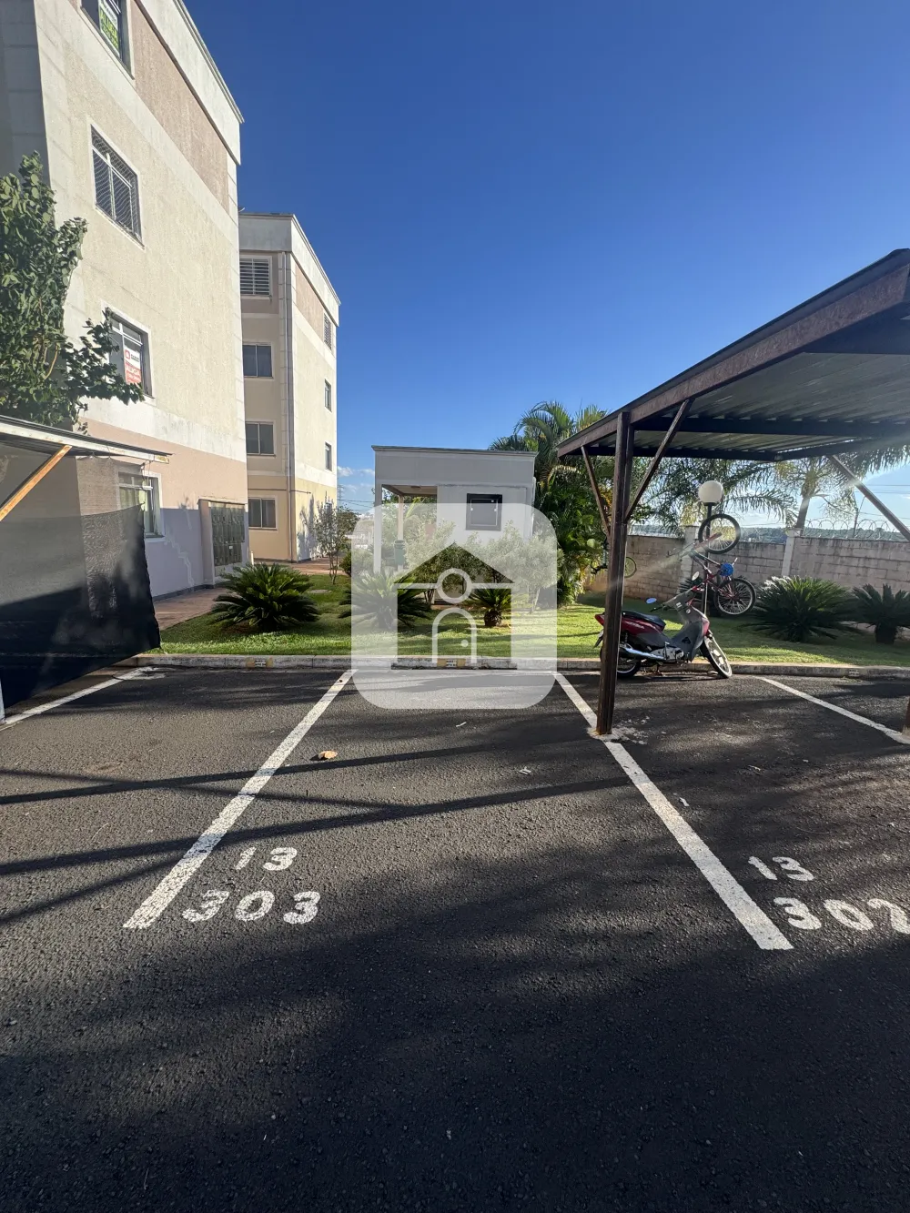 Alugar Apartamento / Padr&atilde;o em Uberlandia R$ 1.500,00 - Foto 9