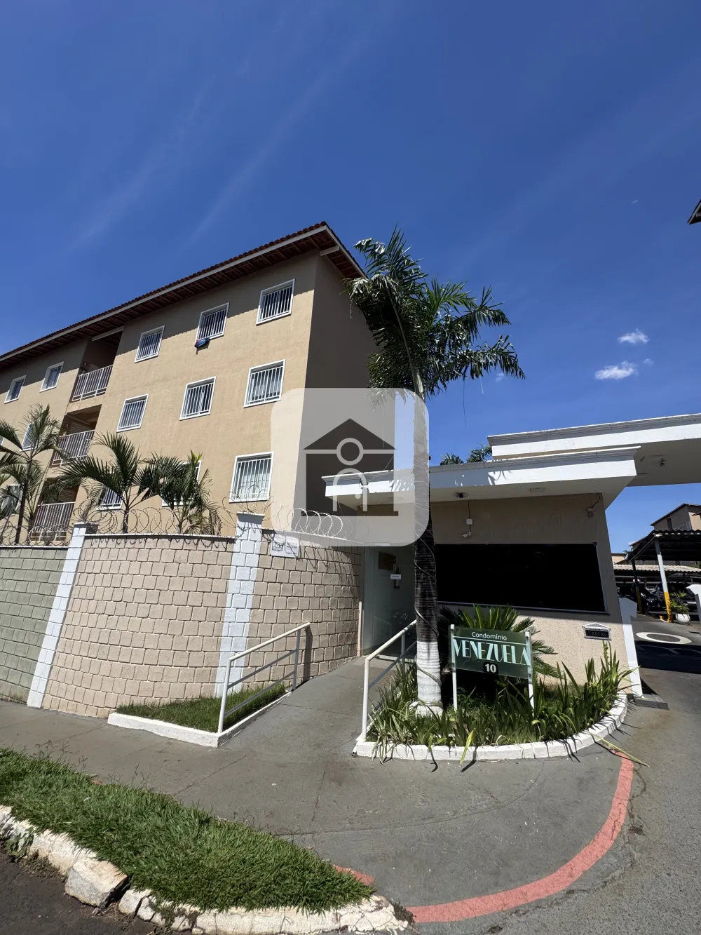 Alugar Apartamento / Padr&atilde;o em Uberlandia R$ 1.100,00 - Foto 8