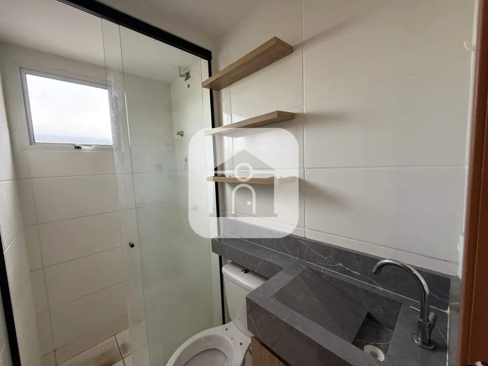 Alugar Apartamento / Padr&atilde;o em Uberl&acirc;ndia R$ 1.950,00 - Foto 2