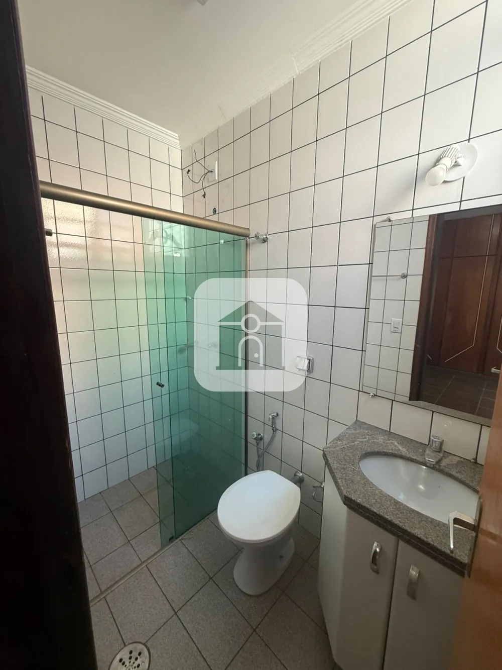 Alugar Apartamento / Sobrado em Uberl&acirc;ndia R$ 2.700,00 - Foto 9