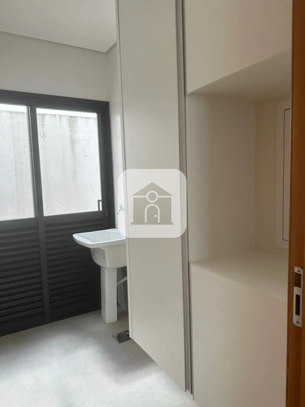 Alugar Casa / Sobrado em Uberl&acirc;ndia R$ 5.800,00 - Foto 4