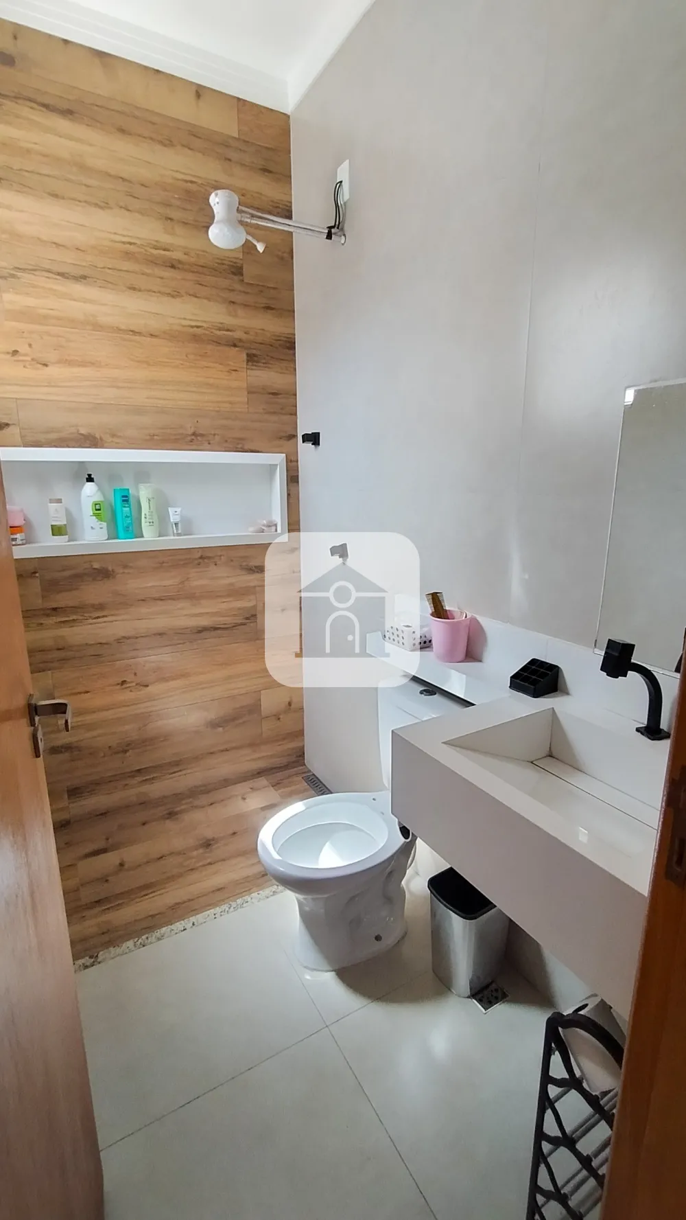 Alugar Casa / Padr&atilde;o em Uberl&acirc;ndia R$ 1.600,00 - Foto 27