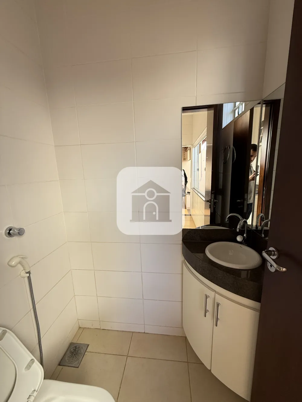 Alugar Casa / Padr&atilde;o em Uberl&acirc;ndia R$ 3.600,00 - Foto 10