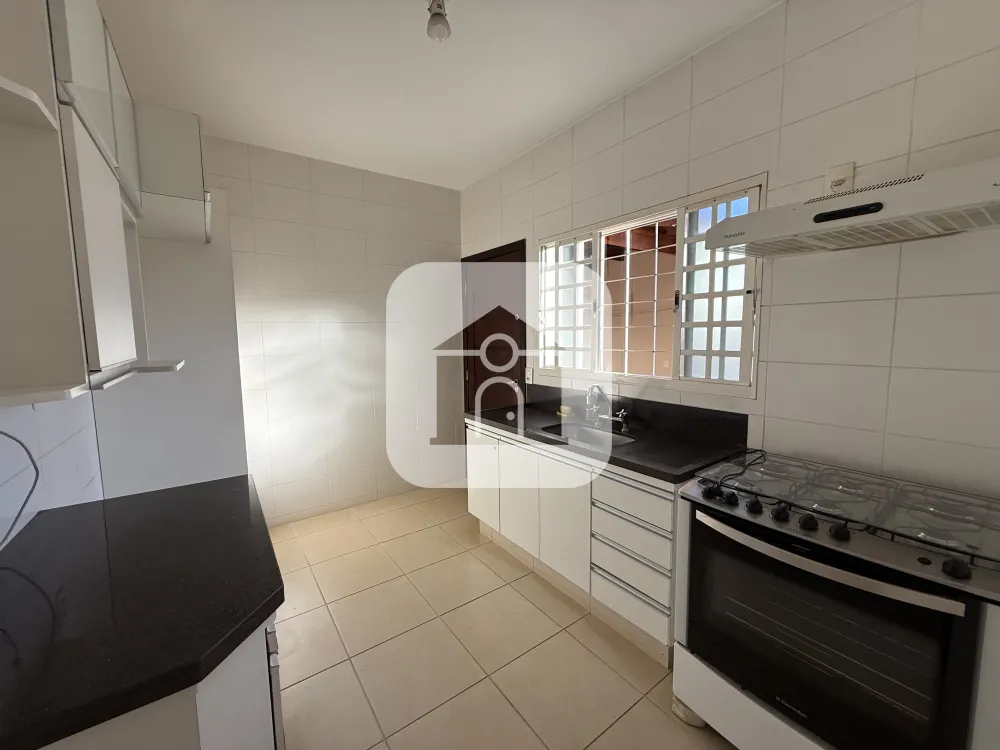 Alugar Casa / Padr&atilde;o em Uberl&acirc;ndia R$ 3.600,00 - Foto 14