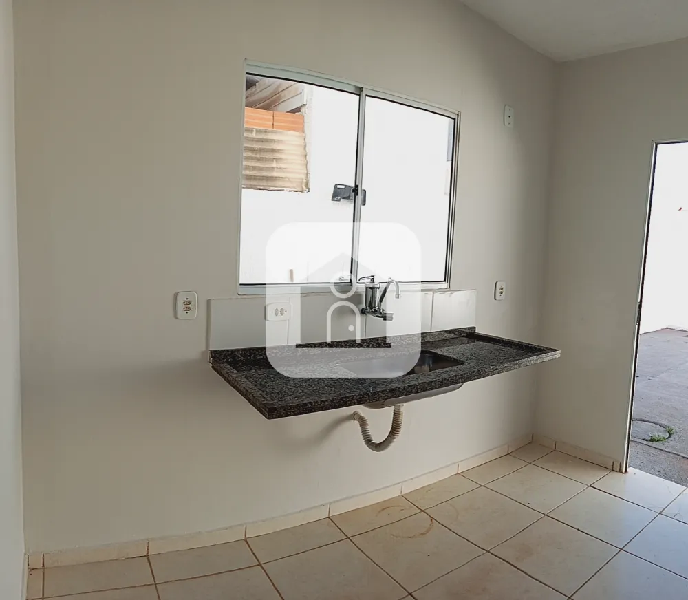 Alugar Casa / Condom&iacute;nio ou Loteamento Fechado em Uberlandia R$ 2.100,00 - Foto 5