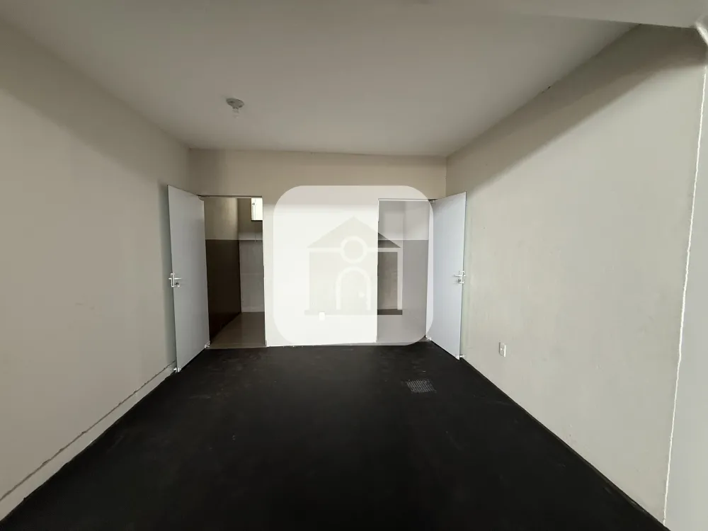 Alugar Comercial / Galp&atilde;o em Uberl&acirc;ndia R$ 7.000,00 - Foto 6