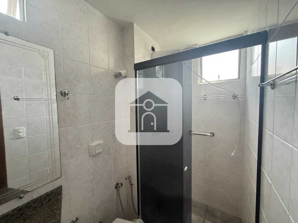 Alugar Apartamento / Padr&atilde;o em Uberl&acirc;ndia R$ 1.650,00 - Foto 5