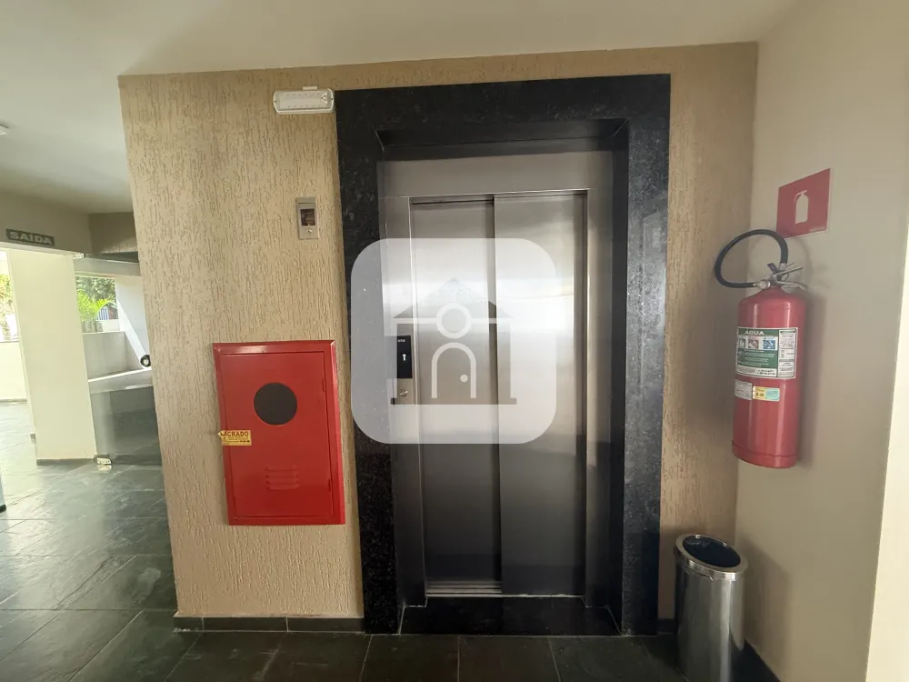 Alugar Apartamento / Padr&atilde;o em Uberl&acirc;ndia R$ 1.650,00 - Foto 7