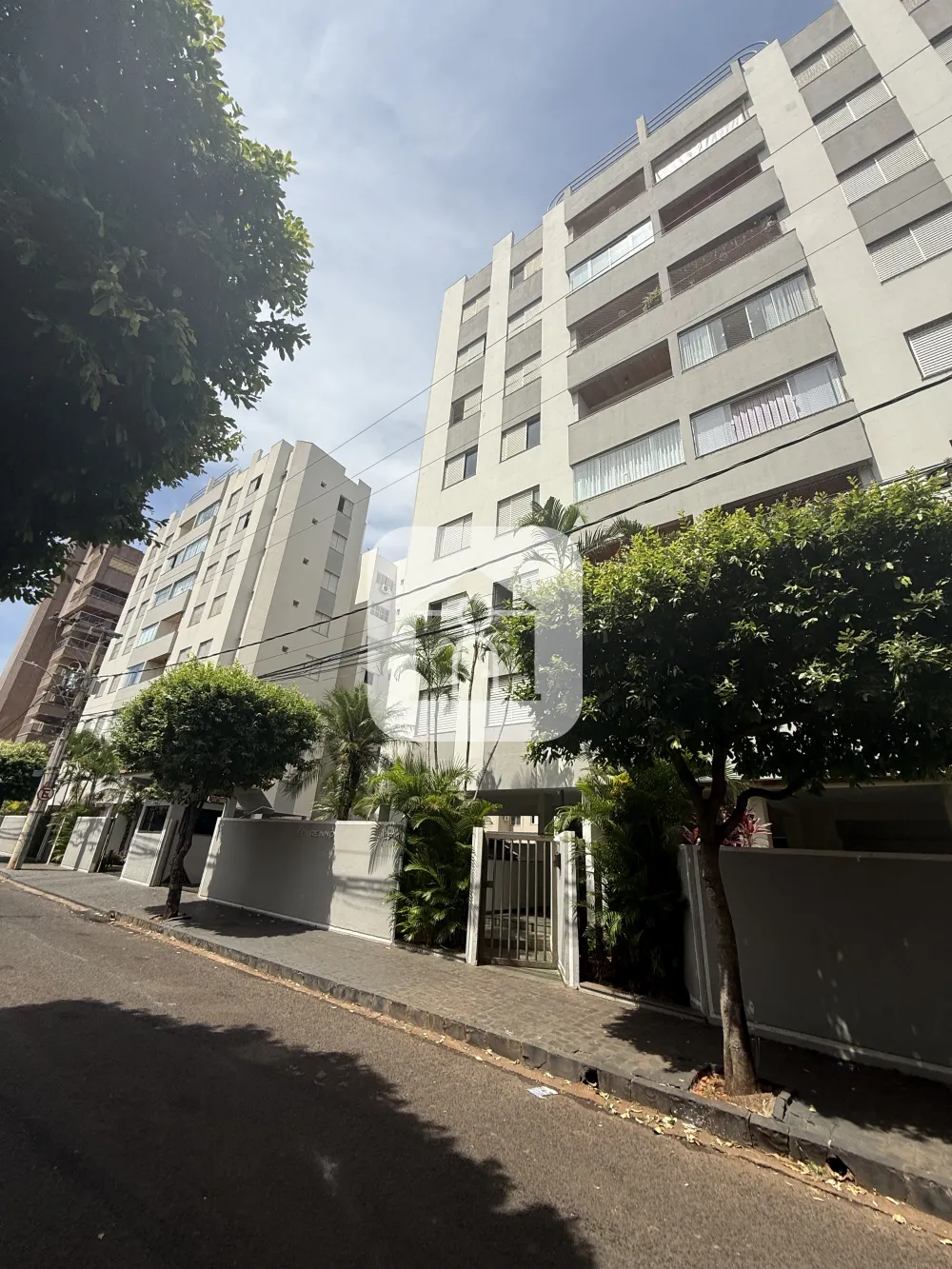 Alugar Apartamento / Padr&atilde;o em Uberl&acirc;ndia R$ 1.650,00 - Foto 15