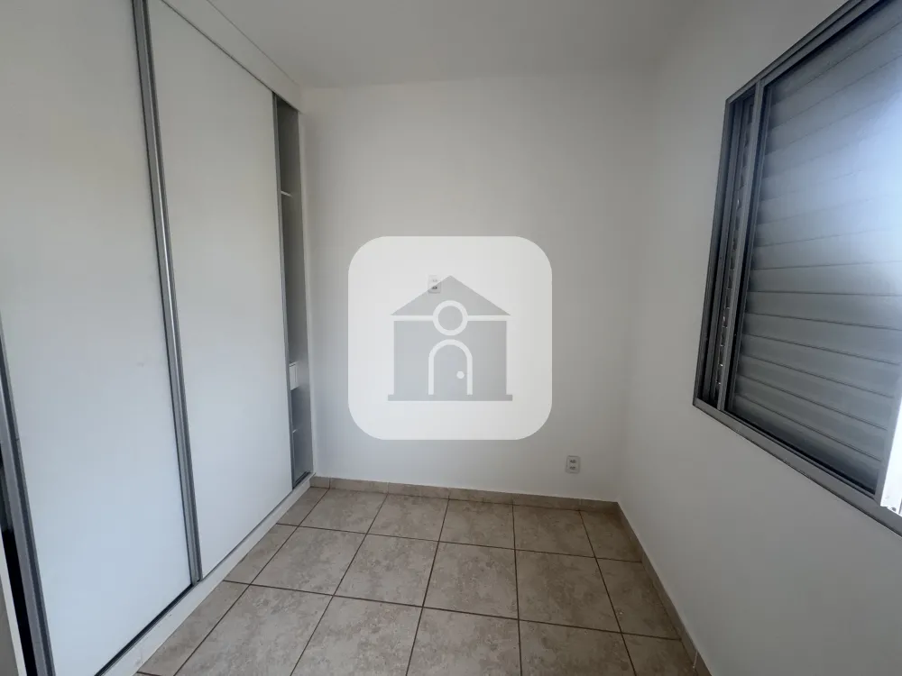 Alugar Casa / Condom&iacute;nio ou Loteamento Fechado em Uberl&acirc;ndia R$ 3.900,00 - Foto 7