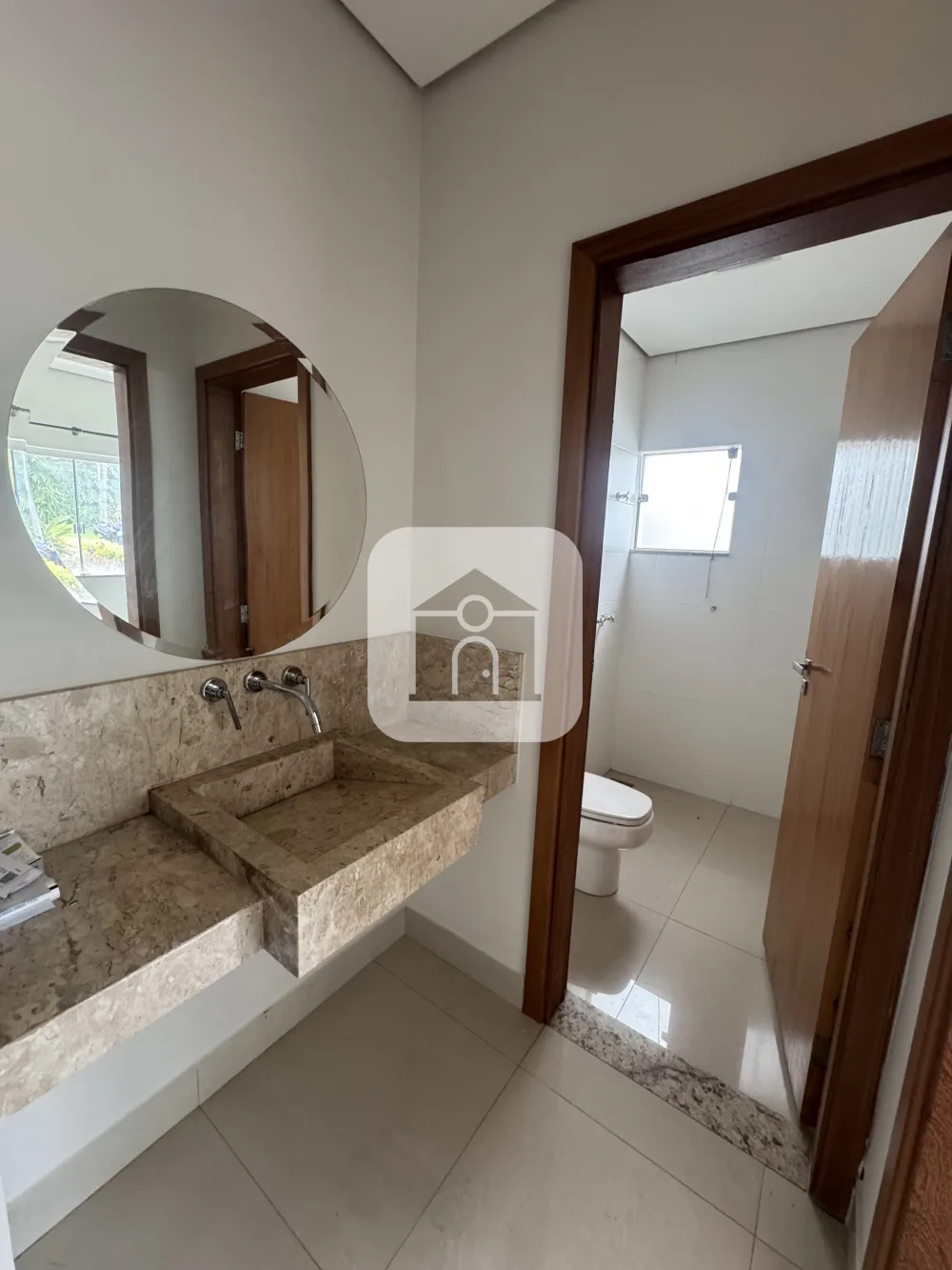 Alugar Casa / Condom&iacute;nio ou Loteamento Fechado em Uberlandia R$ 12.000,00 - Foto 1
