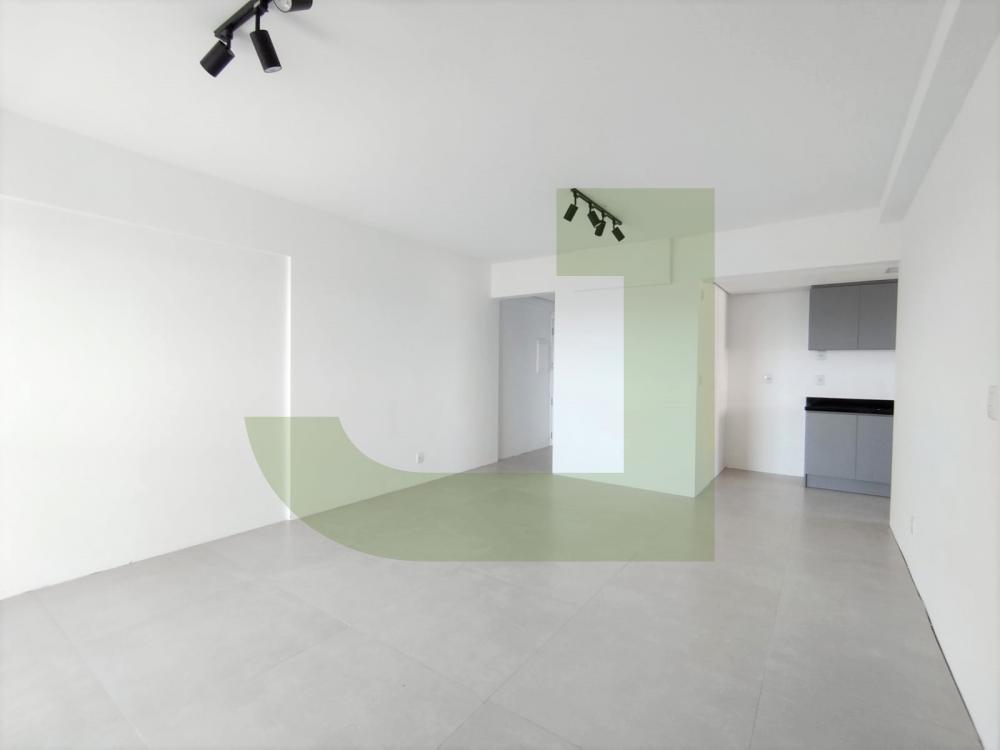 Alugar Apartamento / Padr&atilde;o em S&atilde;o Leopoldo R$ 2.800,00 - Foto 2