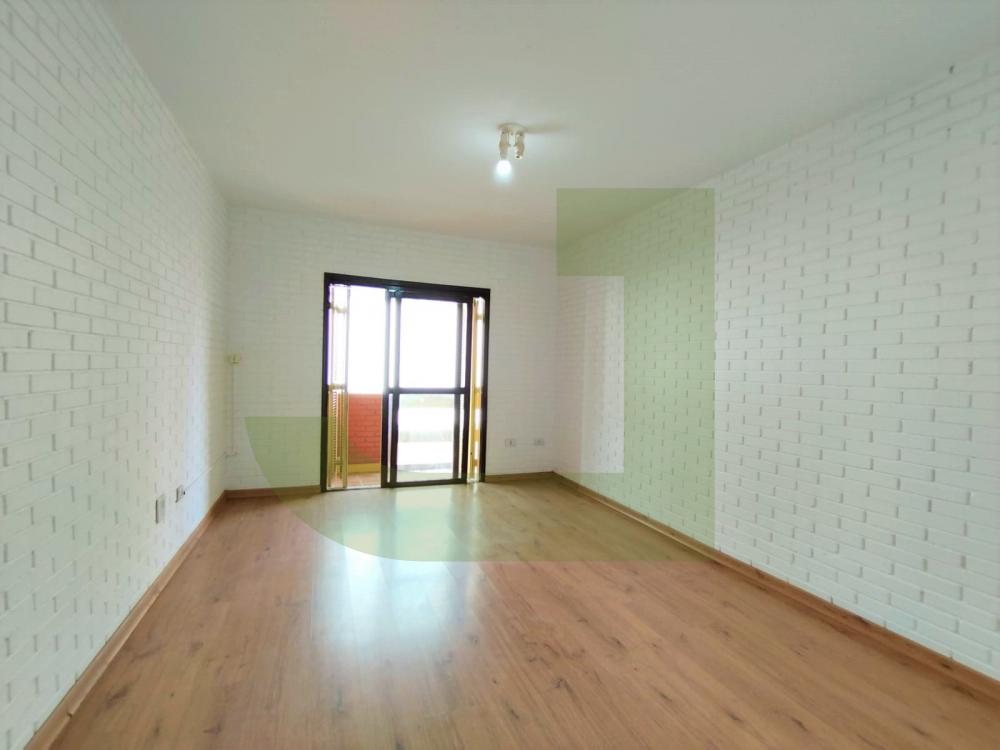 Alugar Apartamento / JK  Studio em S&atilde;o Leopoldo R$ 800,00 - Foto 1