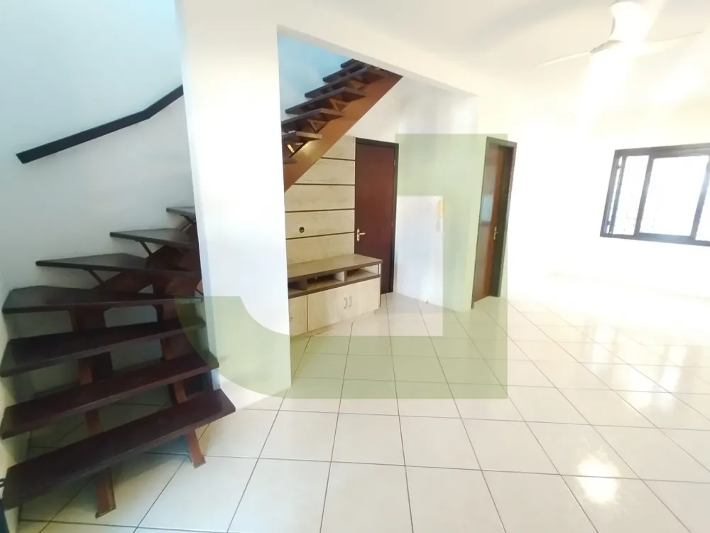 Alugar Casa / Condom&iacute;nio em S&atilde;o Leopoldo R$ 2.560,00 - Foto 4